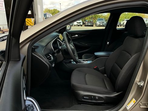 Used 2024 Chevrolet Malibu LT image 10
