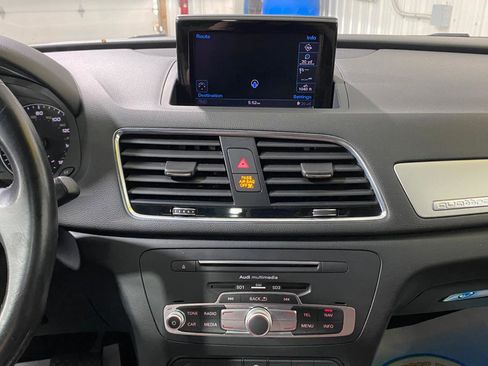 Used 2017 Audi Q3 2.0T Premium image 12