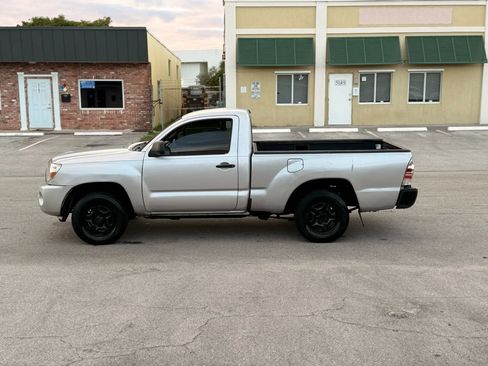Used 2010 Toyota Tacoma 2WD Regular Cab image 4
