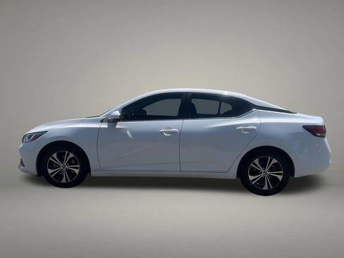 Used 2021 Nissan Sentra SV FWD image 2
