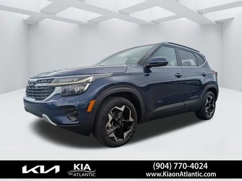 Used 2024 Kia Seltos EX FWD image 7