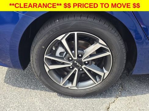 Used 2024 Kia Forte LXS w/ LXS Technology Package FWD image 32