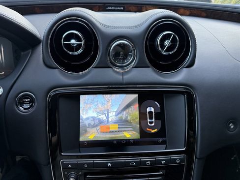 Used 2016 Jaguar XJ L Portfolio image 32