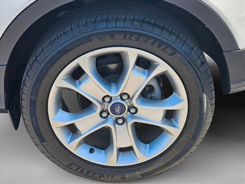 Used 2015 Ford Escape Titanium FWD image 24