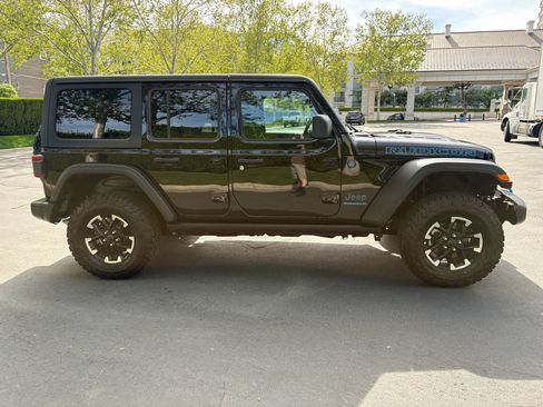 Used 2025 Jeep Wrangler Unlimited Rubicon 4xe w/ Safety Group AWD/4WD image 6