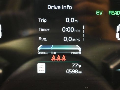 Certified 2025 Kia Sportage EX w/ EX Premium Package AWD/4WD image 16
