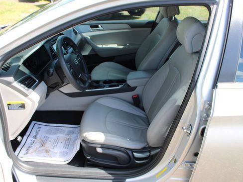 Used 2016 Hyundai Sonata SE FWD image 15