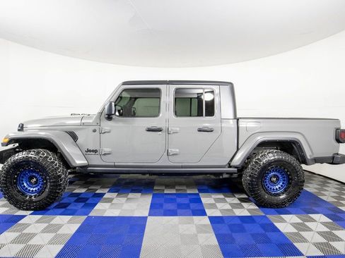 Used 2023 Jeep Gladiator Sport S image 8