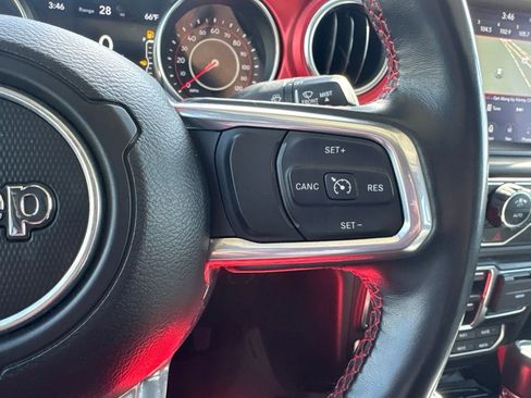 Used 2022 Jeep Gladiator Rubicon w/ Cold Weather Group AWD/4WD image 11