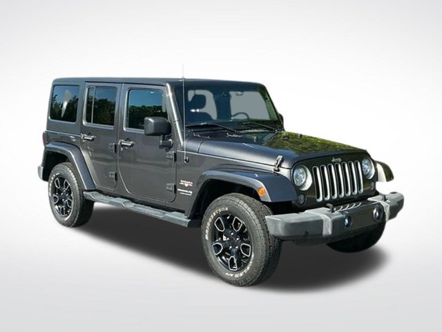 Used 2018 Jeep Wrangler Unlimited Sahara w/ Connectivity Group AWD/4WD image 9