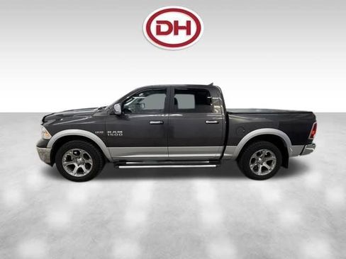 Used 2018 RAM 1500 Laramie w/ Convenience Group AWD/4WD image 10