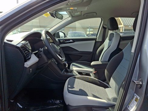 New 2026 Volkswagen Taos S image 9