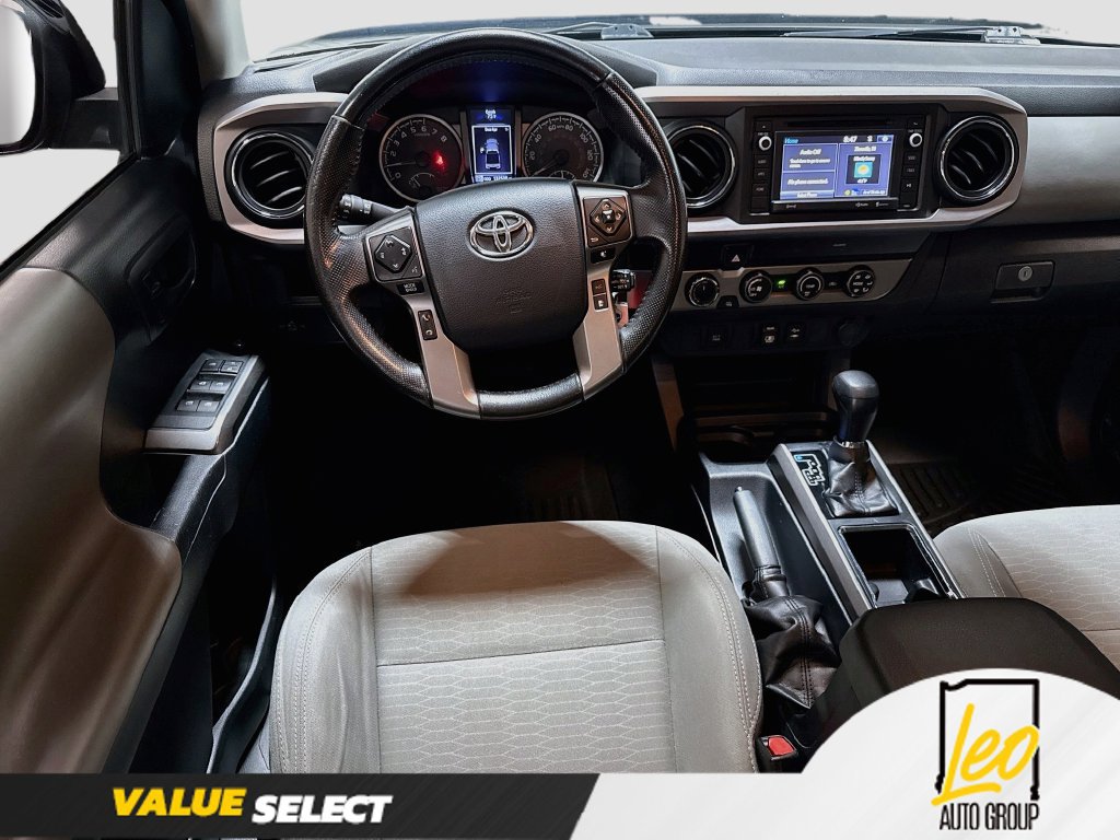 Used 2019 Toyota Tacoma SR5 AWD/4WD image 22