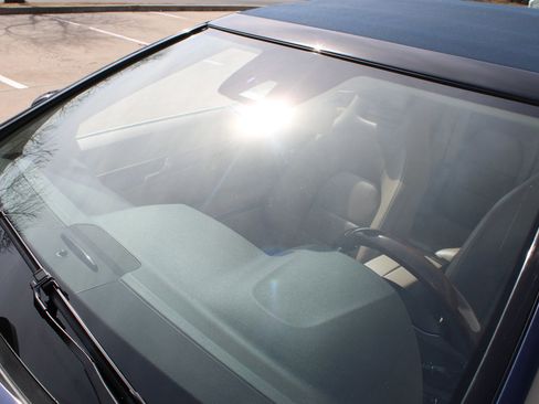 Used 2012 Mercedes-Benz E 550 Cabriolet image 32