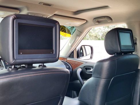 Used 2019 Nissan Armada Platinum w/ Captain's Chairs Package AWD/4WD image 11