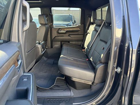 Used 2023 Chevrolet Silverado 1500 High Country w/ Technology Package AWD/4WD image 25