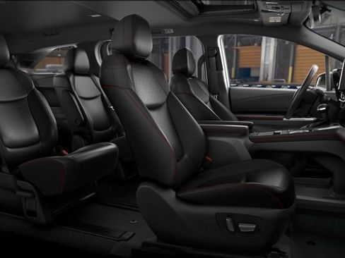 New 2026 Toyota Sienna XSE image 2