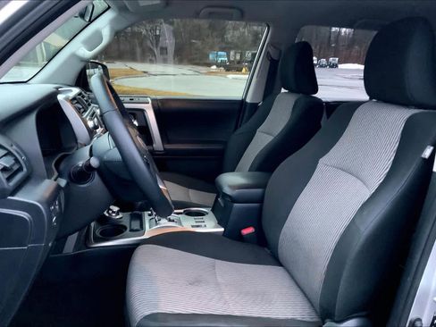 Used 2019 Toyota 4Runner SR5 image 8