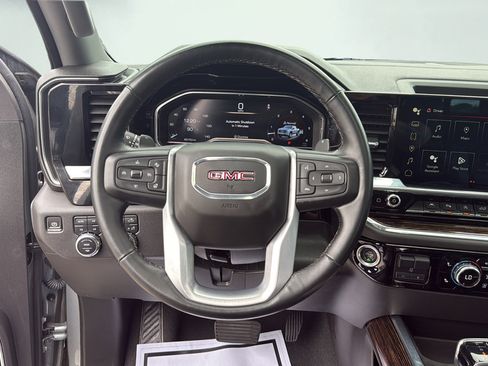 Used 2024 GMC Sierra 1500 Elevation w/ Elevation Premium Package AWD/4WD image 19