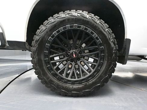 Used 2025 Chevrolet Silverado 1500 RST image 17