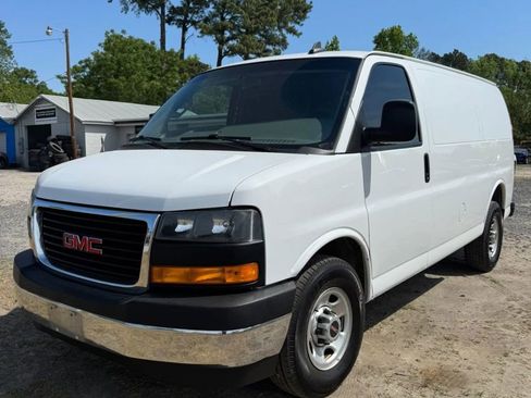 Used 2021 GMC Savana 2500 w/ Driver Convenience Package RWD image 4