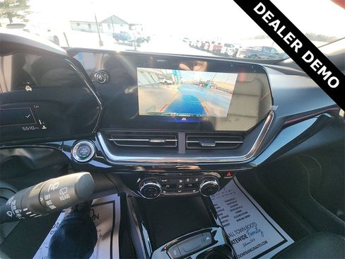 New 2025 Chevrolet Trax RS w/ Driver Confidence Package image 17