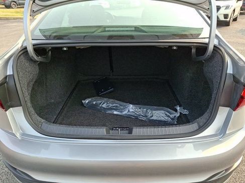Certified 2023 Volkswagen Jetta Sport FWD image 32