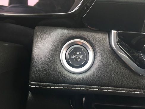 Used 2024 Chevrolet Colorado LT w/ LT Convenience Package image 21