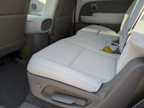 Certified 2026 Hyundai Palisade SEL AWD/4WD image 16