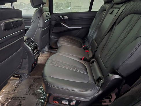 Used 2023 BMW X7 xDrive40i image 21