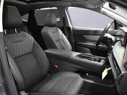 New 2026 Nissan Murano Platinum image 14