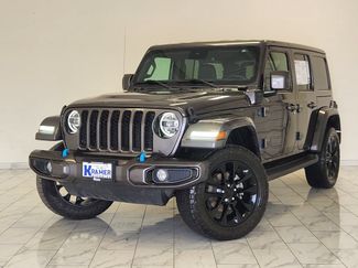 Used 2021 Jeep Wrangler Unlimited Sahara AWD/4WD video 1