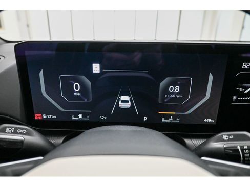 Used 2025 Kia K4 GT-Line image 35