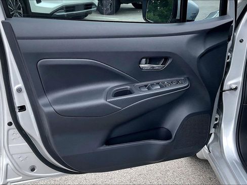 Used 2025 Nissan Versa SV w/ Trunk Package FWD image 23