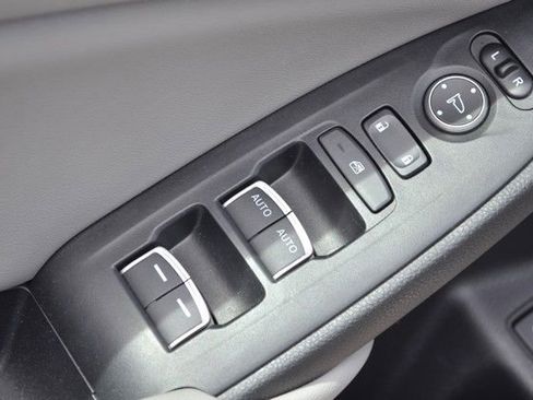 Used 2019 Honda Accord EX-L image 16