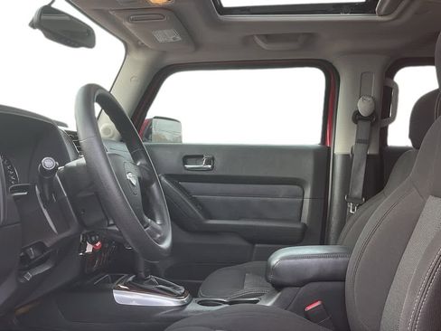 Used 2009 HUMMER H3T Alpha image 10