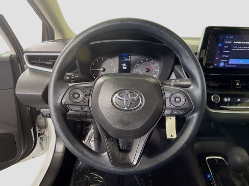 Used 2024 Toyota Corolla LE FWD image 13