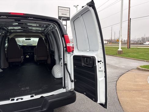 New 2025 Chevrolet Express 2500 RWD image 18