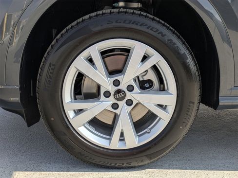New 2025 Audi Q5 Premium image 13