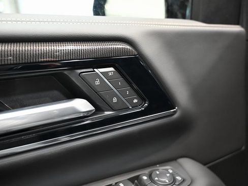 New 2026 GMC Yukon XL Elevation w/ Elevation Premium Package image 32