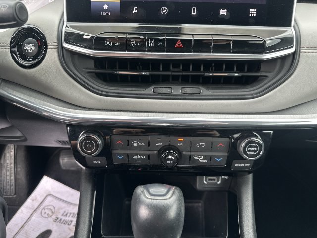 Used 2022 Jeep Compass Limited AWD/4WD image 24