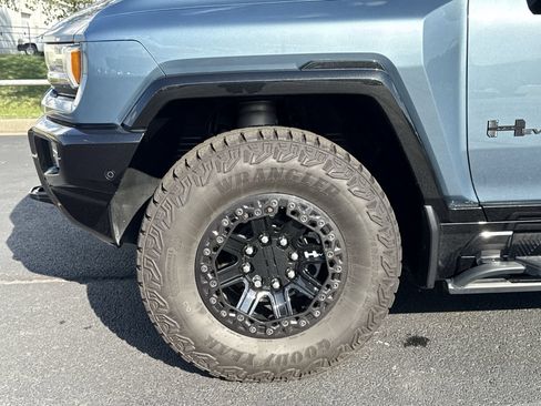 Used 2024 GMC Hummer EV 3X w/ Omega Edition AWD/4WD image 10