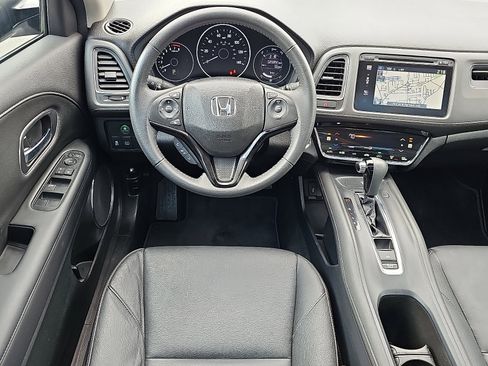 Used 2018 Honda HR-V EX-L image 11