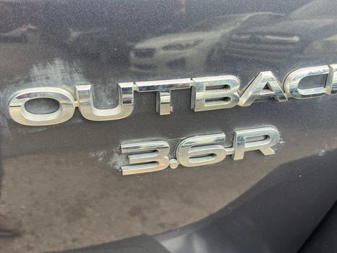 Used 2017 Subaru Outback 3.6R Limited AWD/4WD image 27