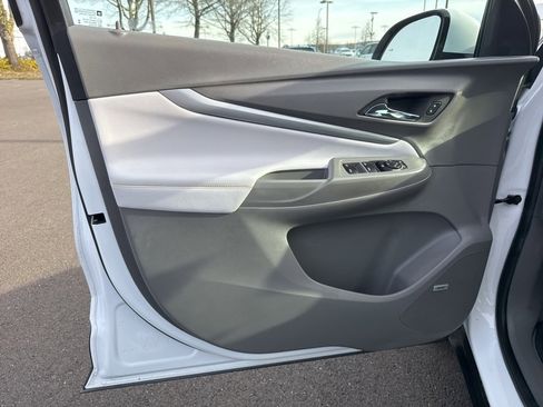 Used 2023 Chevrolet Bolt EUV Premier w/ Sun & Sound Package image 11
