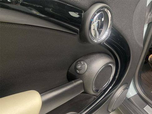 Used 2013 MINI Cooper S image 19