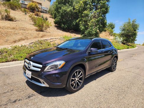 Used 2015 Mercedes-Benz GLA 250 4MATIC image 1