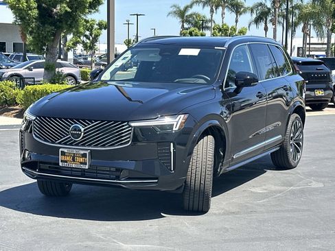 New 2026 Volvo XC90 T8 Ultra w/ Lounge Package AWD/4WD image 3