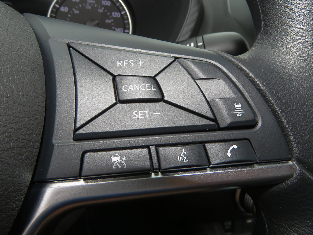 Used 2025 Nissan Sentra SV FWD image 16