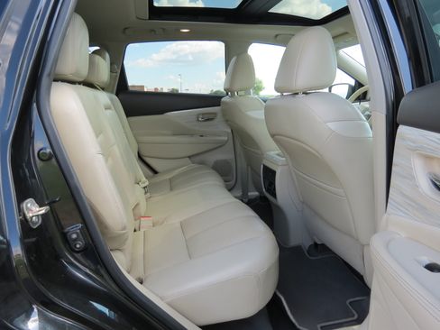 Used 2016 Nissan Murano SL w/ SL Technology Package FWD image 32